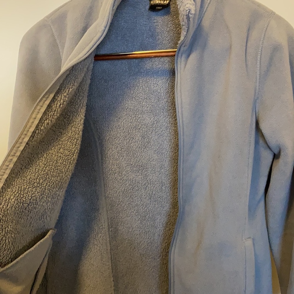 32 Degrees Heat Weatherproof Sweater Size Medium - image 3